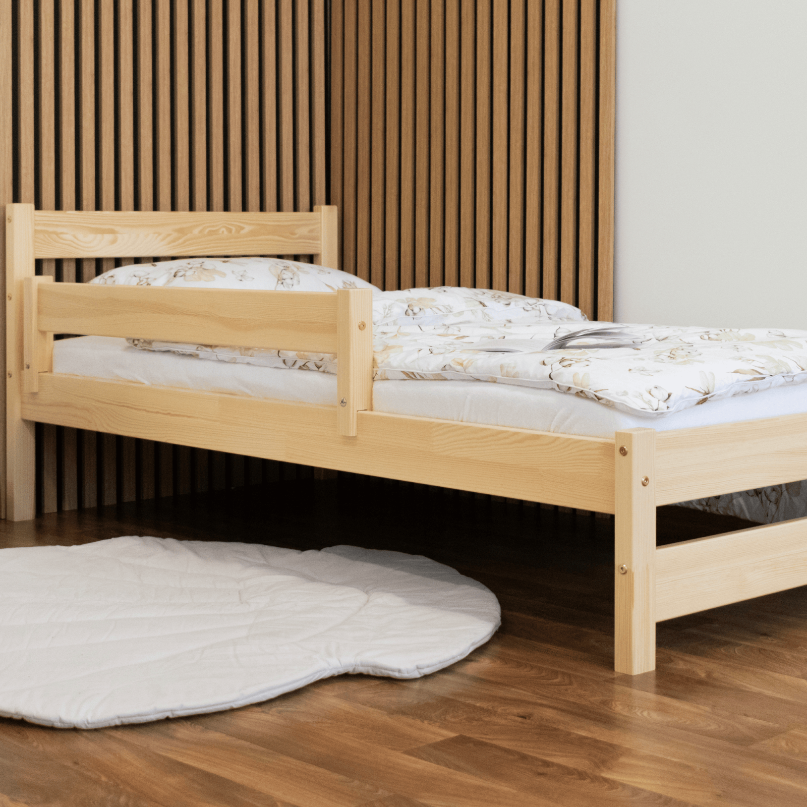 Łóżko drewniane pojedyncze KARO