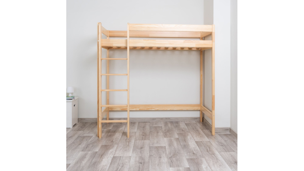 Łóżko drewniane Antresola wysokość 180 cm naturalne widok bryły w pokoju