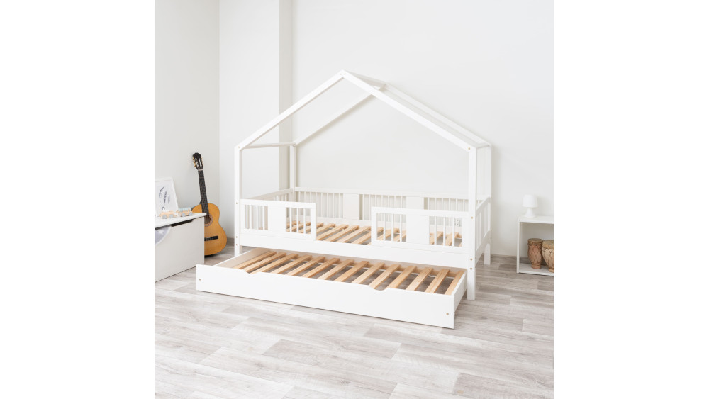 Łóżko domek białe LUNA SHORT noga 20, widoczny stelaż w wysuwanej szufladzie