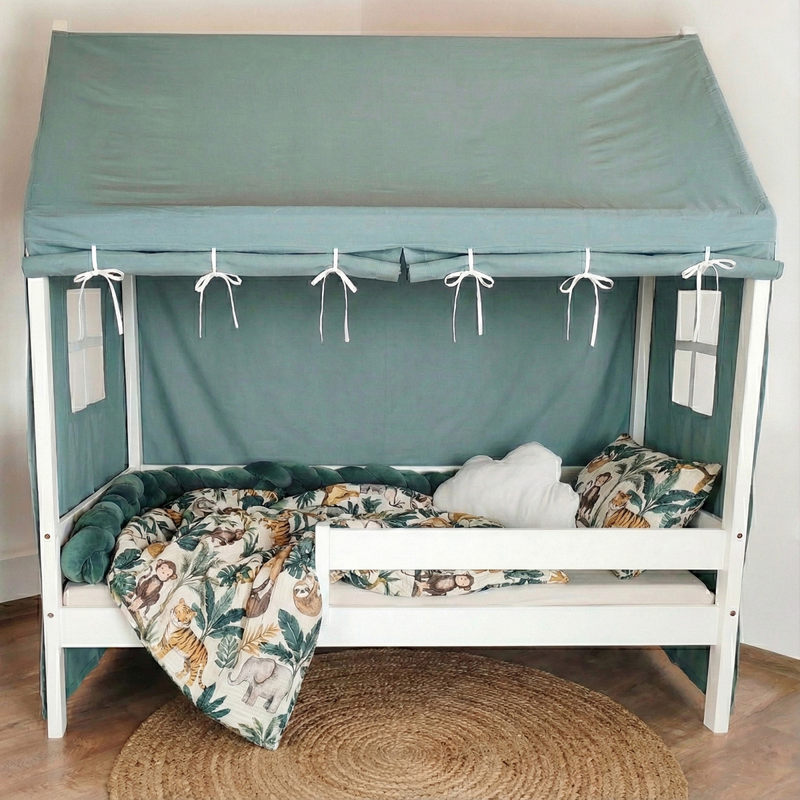 Baldachim z okienkami