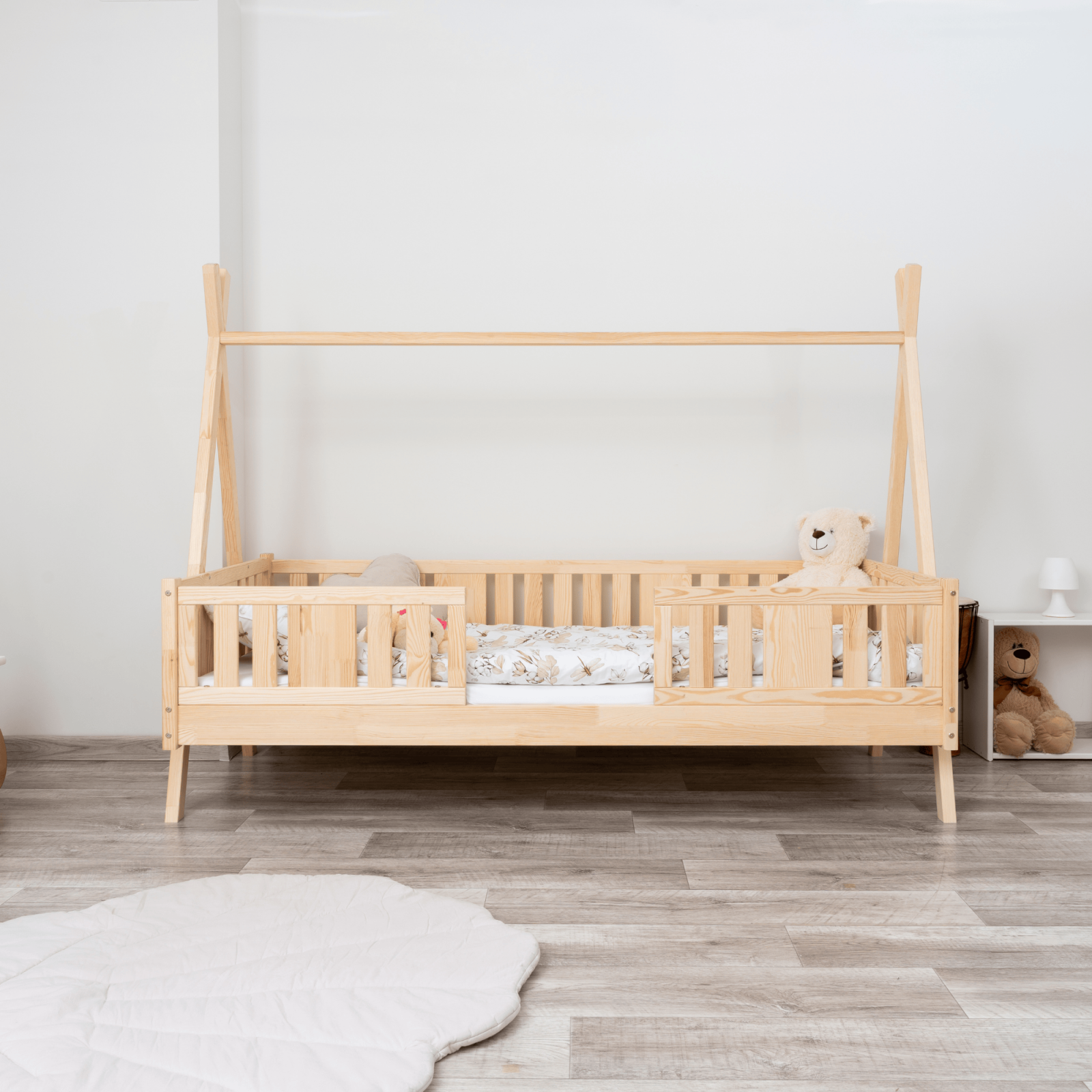 Łóżko NIKO TIPI, naturalne drewno sosnowe