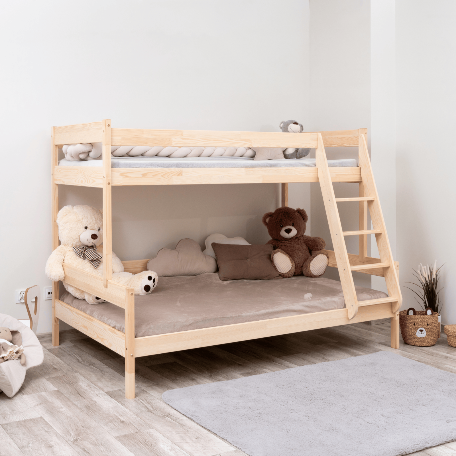 Łóżko drewniane piętrowe FAMILIJNE