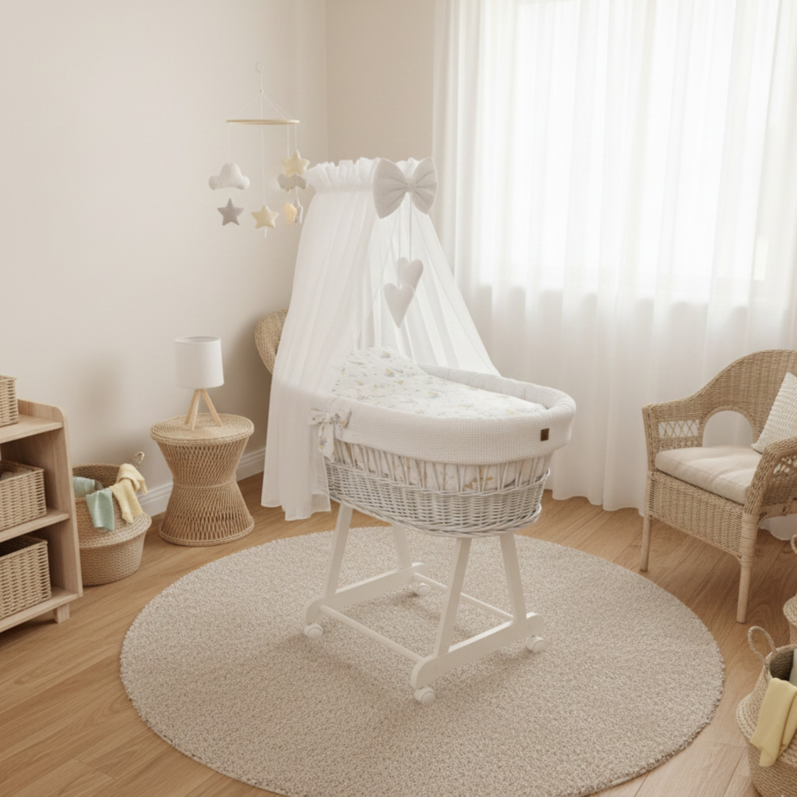 Kosz Mojżesza Z Baldachimem Na Rolkach