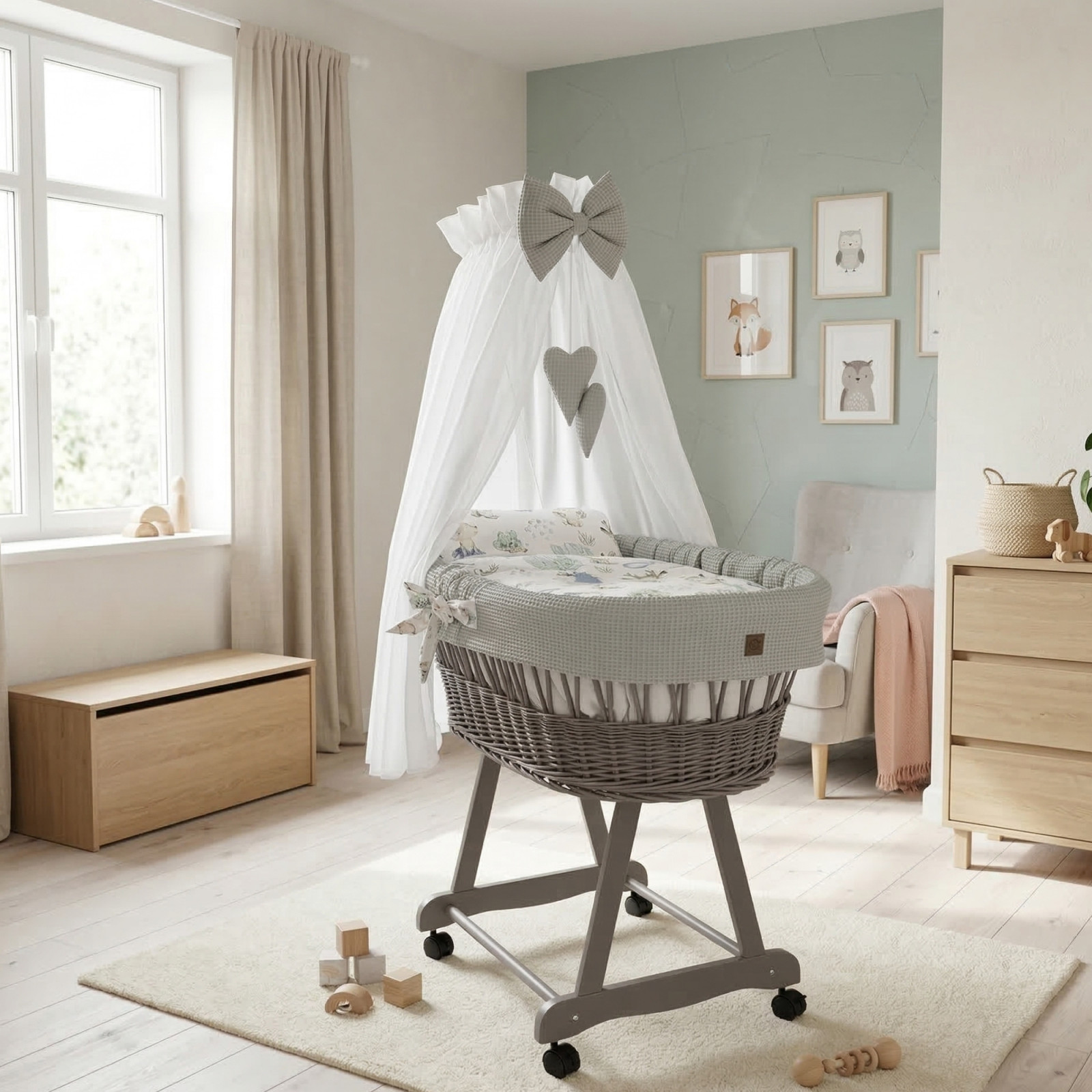 Kosz Mojżesza Z Baldachimem Na Rolkach