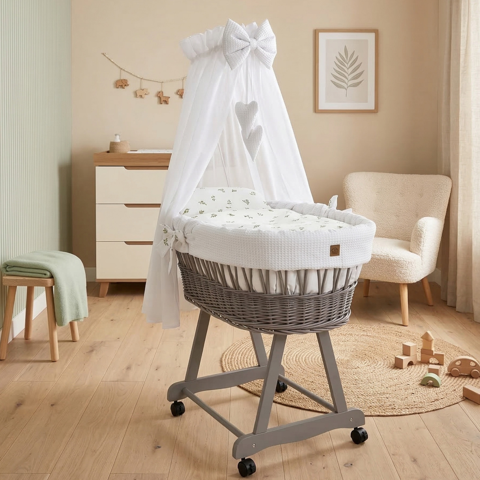 Kosz Mojżesza Z Baldachimem Na Rolkach