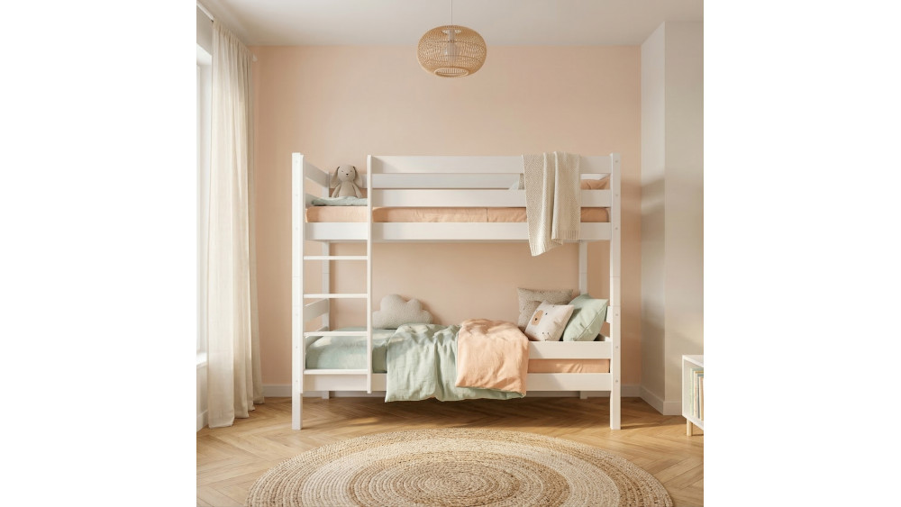 Łóżko piętrowe Gagatek Lux białe w przykładowej aranżacji pokoju