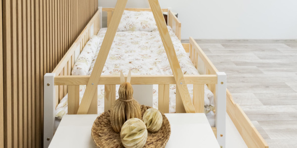 Prześcieradła dla dzieci – jak wybrać bezpieczny materiał i odpowiedni rozmiar