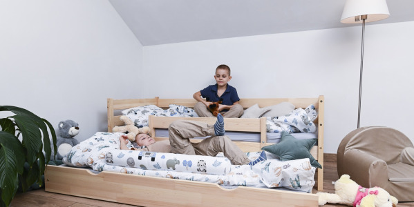 Łóżko dla rodzeństwa do małego pokoju - sprawdź najlepsze rozwiązania