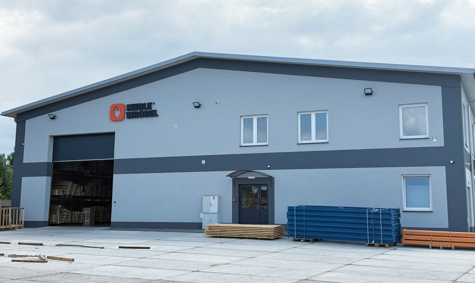 140 osób, jedna misja: jak powstają meble dziecięce w Meble Wróbel