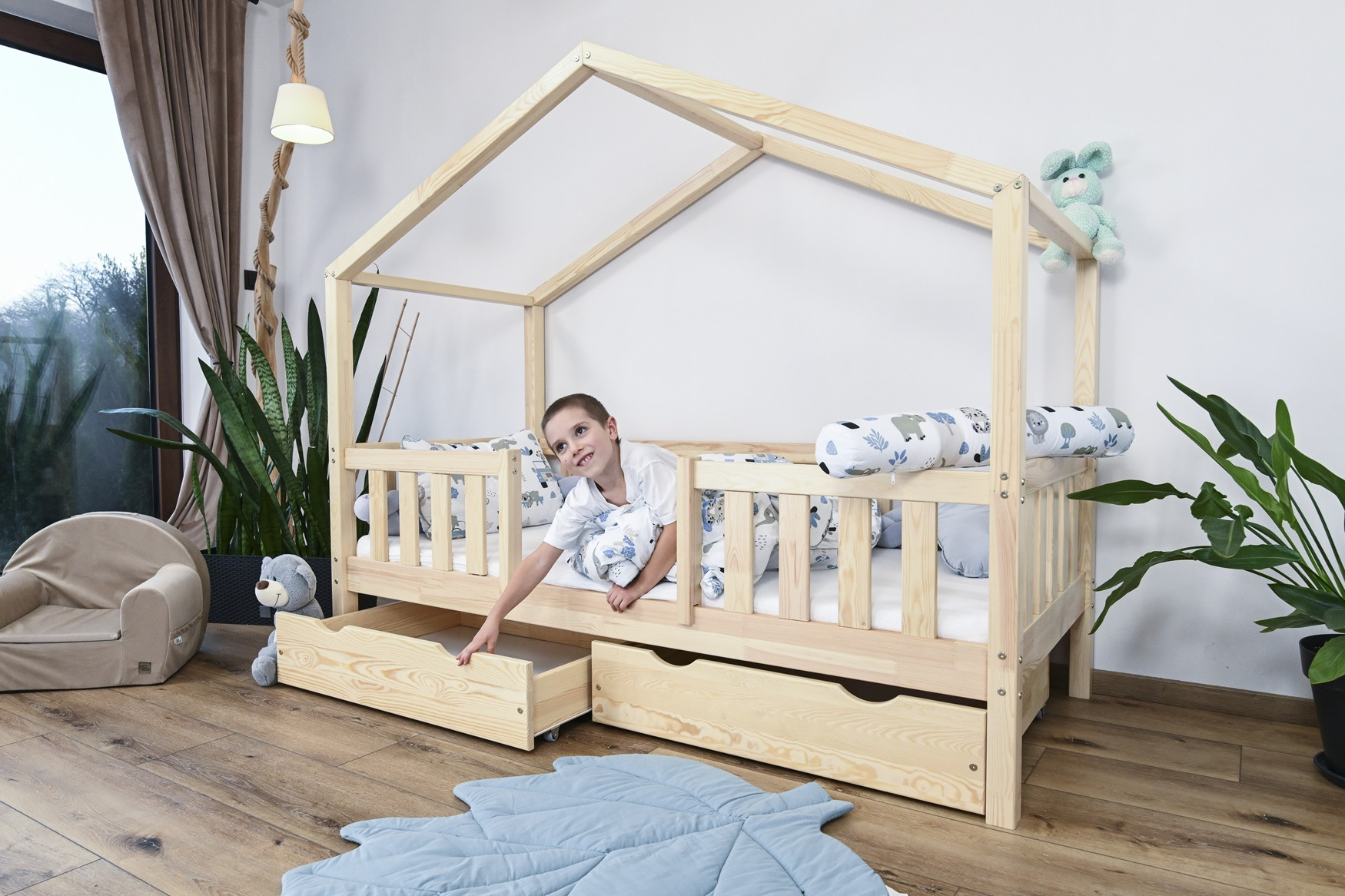 Meble drewniane - dowiedz się, jakie mają zalety