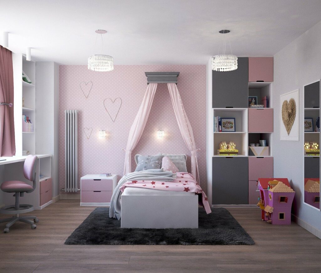 Projekt pokoiku dziecięcego ze ścianami i baldachimem w kolorze różowym. Białe łóżko dziecięce ustawione na środku pokoju.